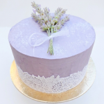 Olasz vajkrémes torta cukorcsipkével